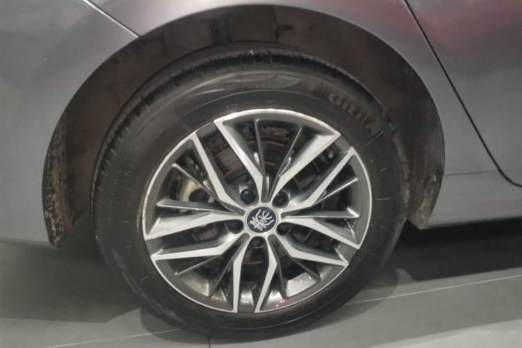 Used BYD Qin PLUS 2021 EV 400KM Luxury Model
