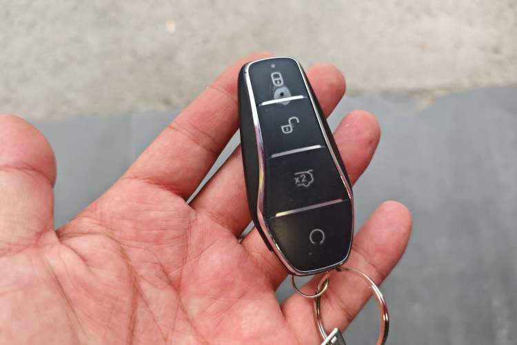 Used BYD Seal 06 New Energy 2025 DM-i Smart Drive 80KM Luxury Model
