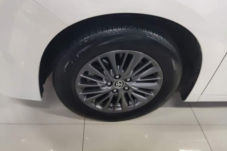 Used Toyota Alphard 2019 Dual-Engine 2.5L Prestige Edition
