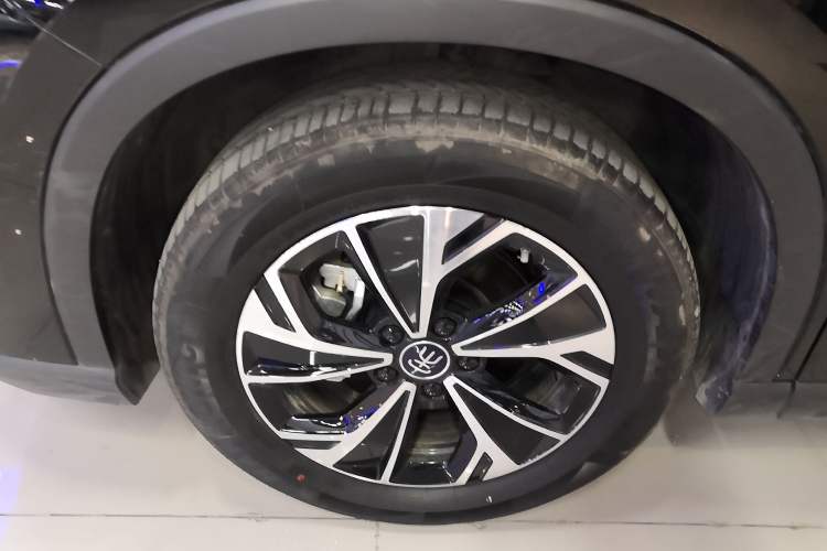 Used BYD Song Pro New Energy 2025 2nd Generation Intelligent Driving Version DM-i 75KM Leading Edition
