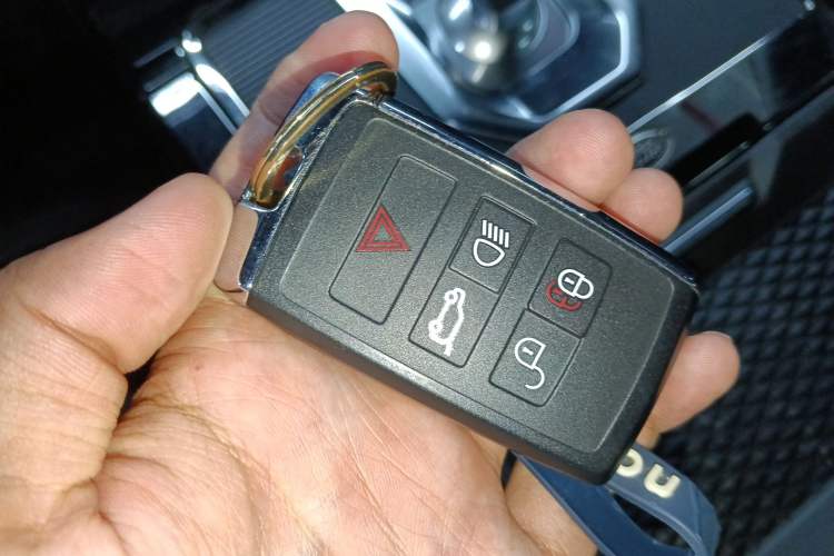 Used Land Rover Range Rover Evoque 2020 249 PS R-DYNAMIC SE Sport Technology Edition
