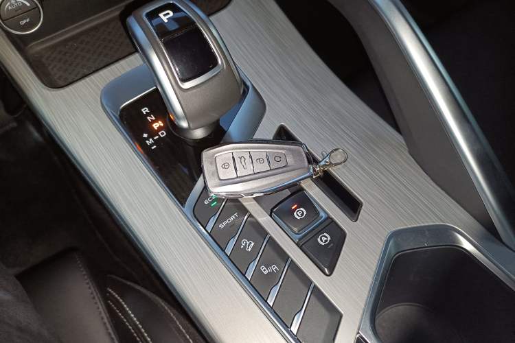 Used Geely Auto Coolray 2019 260T DCT Knight China VI Standard