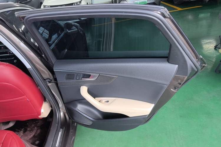 Used Audi A4L 2017 40 TFSI Style Edition
