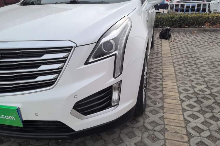 Used Cadillac XT5 2018 25T Luxury Model
