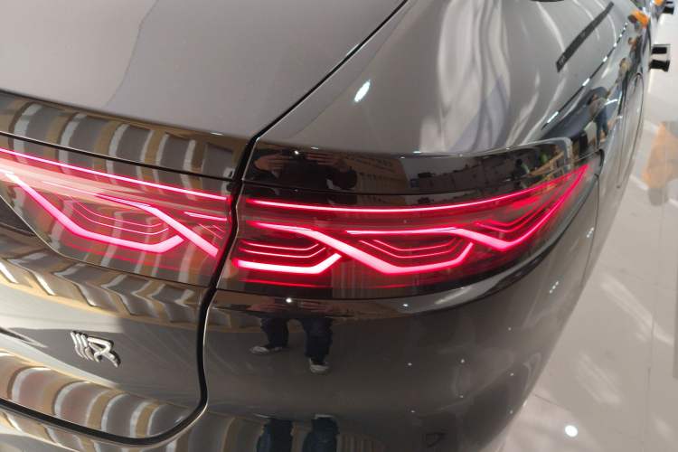 Used BYD Han 2025 EV with 701 km of Laser Radar-Enabled Intelligent Driving
