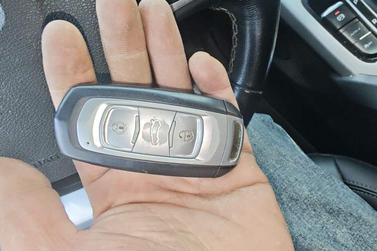 Used Geely Auto Emgrand X7 Sport 2016 1.8TD Automatic Smart Connectivity Version
