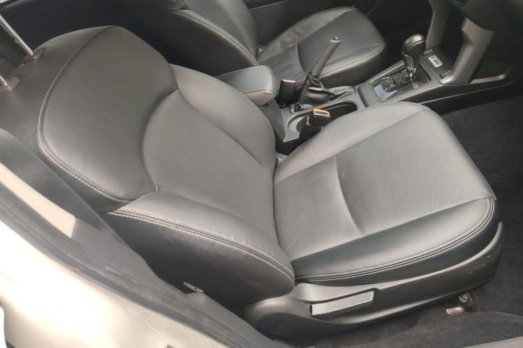 Used Subaru Forester 2013 2.0i Automatic Luxury Navigation Edition
