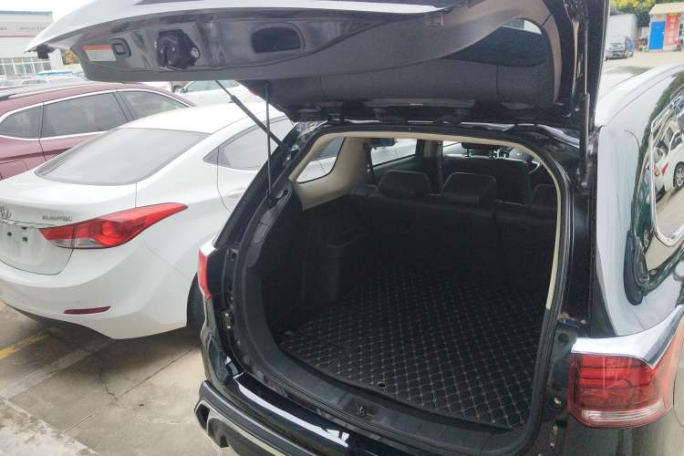 Used Mitsubishi Outlander 2018 2.4L 4x4 Elite Edition 5 Seats
