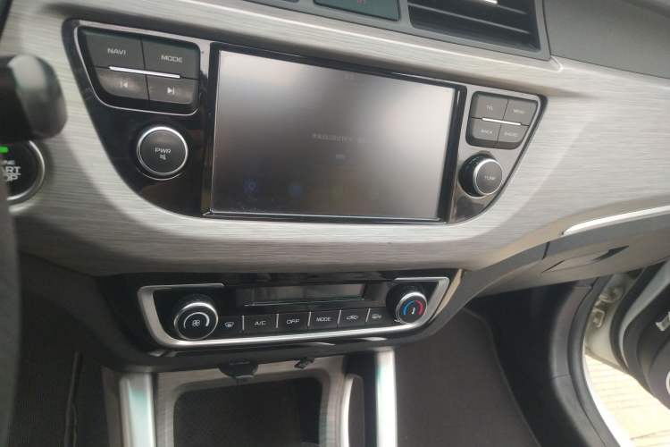 Used Geely Auto Vision X3 2017 1.5L Automatic Prestige Model
