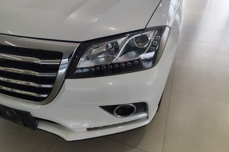 Used Haval H2 2017 Red-Label 1.5T Manual Two-Wheel-Drive Elite Model
