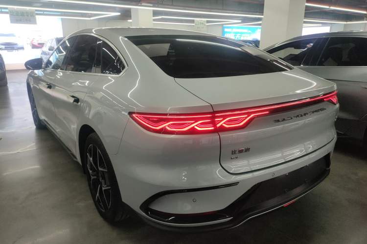 Used BYD Han 2024 EV Glory Edition 605KM Front-Wheel-Drive Premium Model