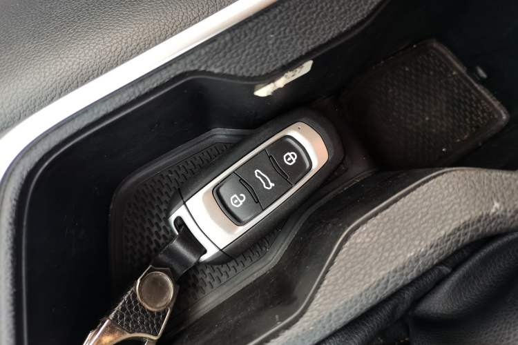 Used Livan X3 PRO 2022 1.5L CVT Xiao Sa
