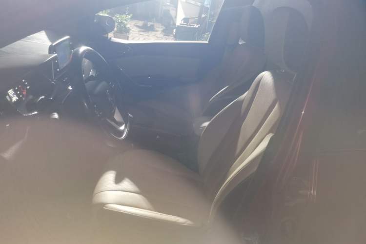 Used Baojun 310W 2017 1.5L Manual Fashion Model China V
