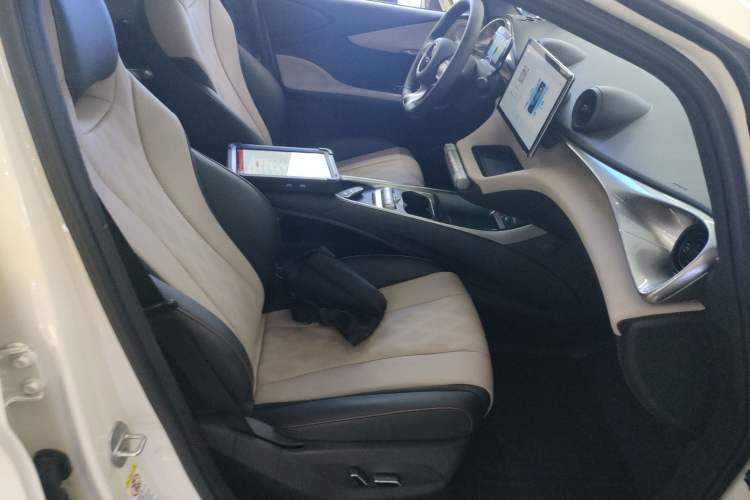 Used BYD Dolphin 2024 Honor Edition 420km Fashion Version
