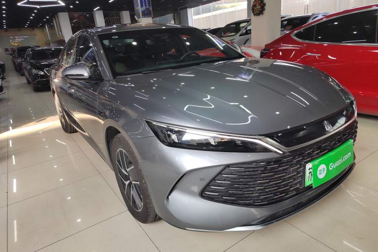 Used BYD Qin L 2025 DM-i Smart Drive 120KM Superior Model
