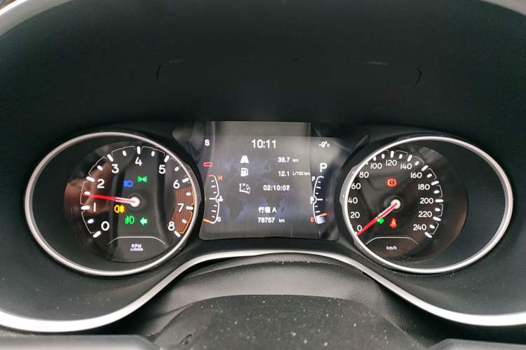 Used  Compass 2019 200T Automatic Family Edition - Connected Large Screen Version