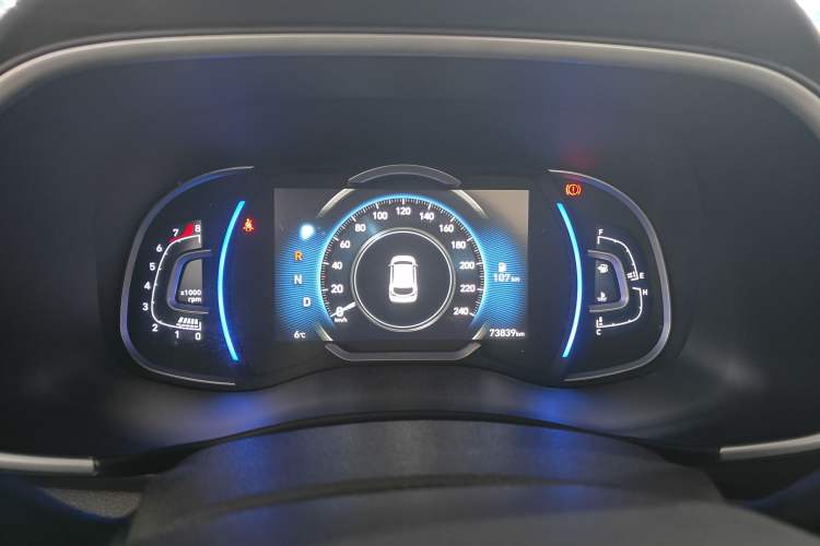 Used Hyundai Tucson 2019 280TGDi Dual-Clutch Two-Wheel Drive Fashion Edition China VI Standard
