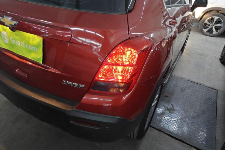 Used Chevrolet Trax 2016 1.4T Manual Two-Wheel Drive Comfort Version with Sunroof
