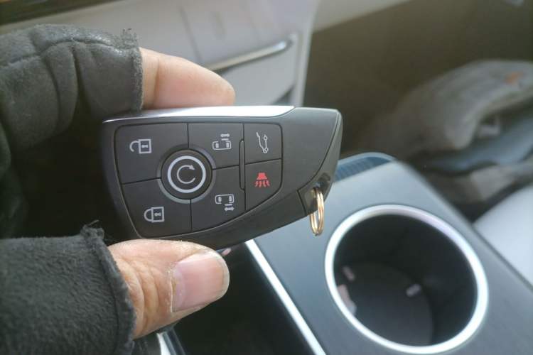 Used Buick GL8 New Energy 2024 Lu Zun Deluxe Edition 7-Seater