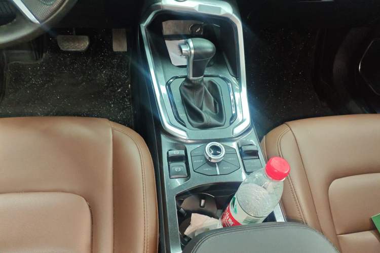 Used Haval H6 2018 Red-Label 2.0T Automatic Luxury Model
