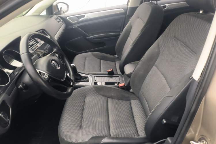 Used Volkswagen Golf 2020 280TSI DSG Comfort Version
