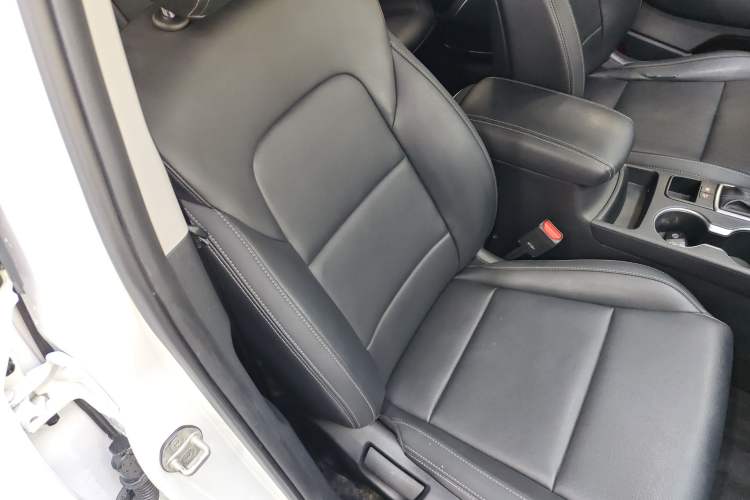 Used Kia KX5 2016 2.0L Automatic 2WD GLS
