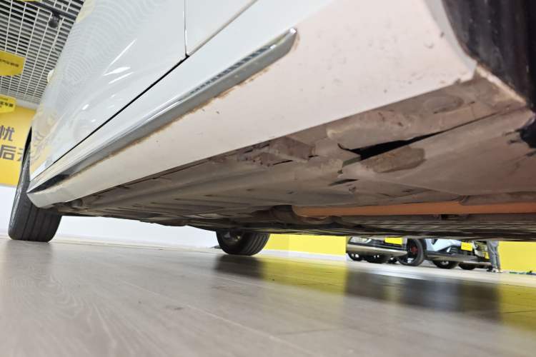 Used Mercedes-Benz E-Class 2020 Restyled E 300 L Sporty and Stylish Edition