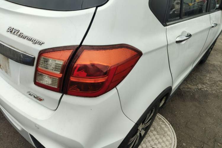 Used FAW Yingzhi G3 2015 1.5L CVT Zhihao Edition
