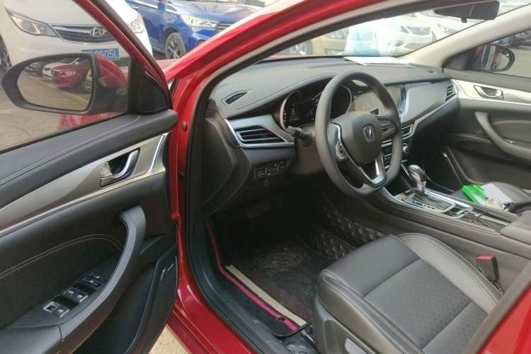 Used Changan Eado 2018 High-Energy Edition 1.6L GDI Automatic Pioneer Model China V Standard
