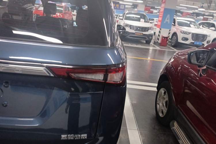 Used Wuling Jiachen 2022 1.5T CVT Smart Luxury Version
