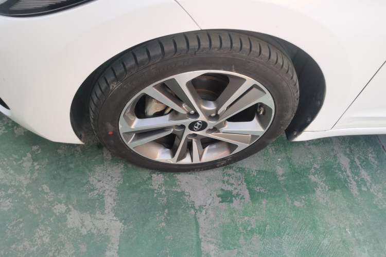 Used Hyundai Elantra 2016 1.6L Automatic ZhiXuan · Flagship Edition
