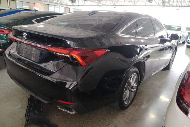 Used Toyota Avalon 2019 2.0L Luxury Edition China VI Standard
