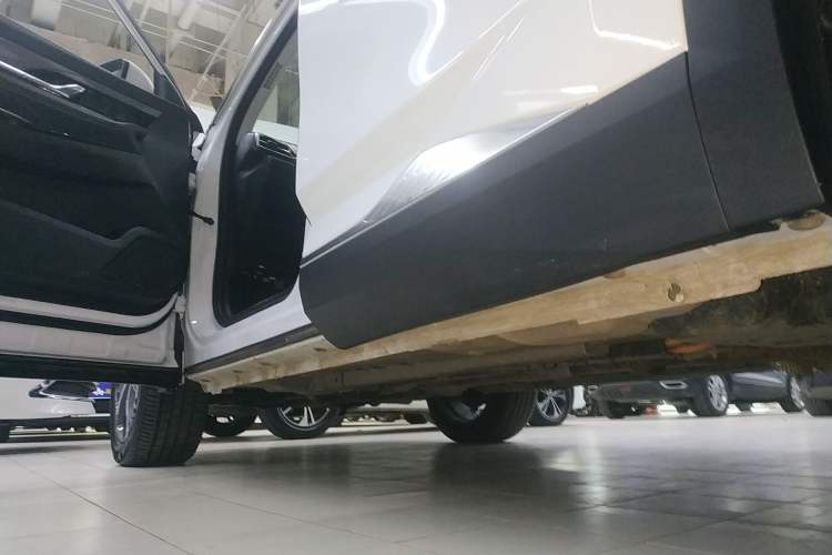 Used Dongfeng Aeolus Mage 2023 DH-i 1.5T Luxury Edition