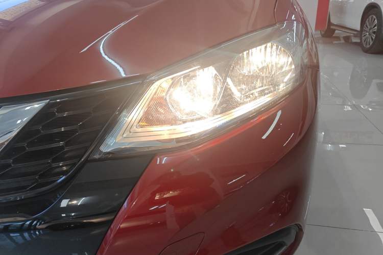 Used Nissan Tiida 2024 1.6L CVT Cool Dynamic Edition
