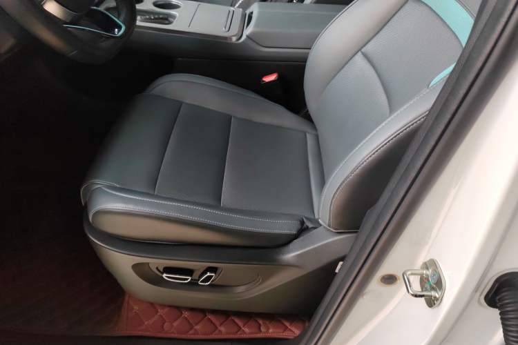 Used AION Y 2022 Plus 70 Smart Edition
