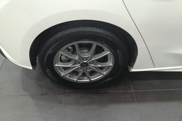 Used Ford Focus 2021 Hatchback EcoBoost 180 Automatic Titanium Edition
