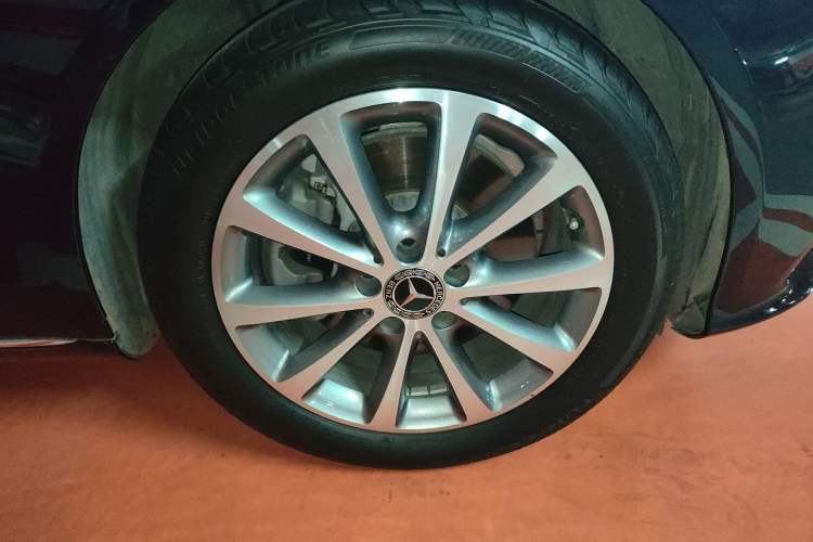 Used Mercedes-Benz C-Class 2019 Updated C 260 L
