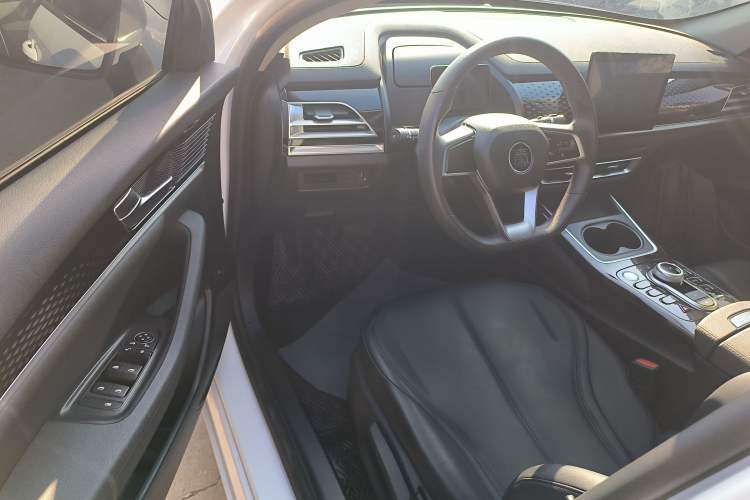 Used BYD Qin PLUS 2021 EV 400KM Leading Comfort Edition