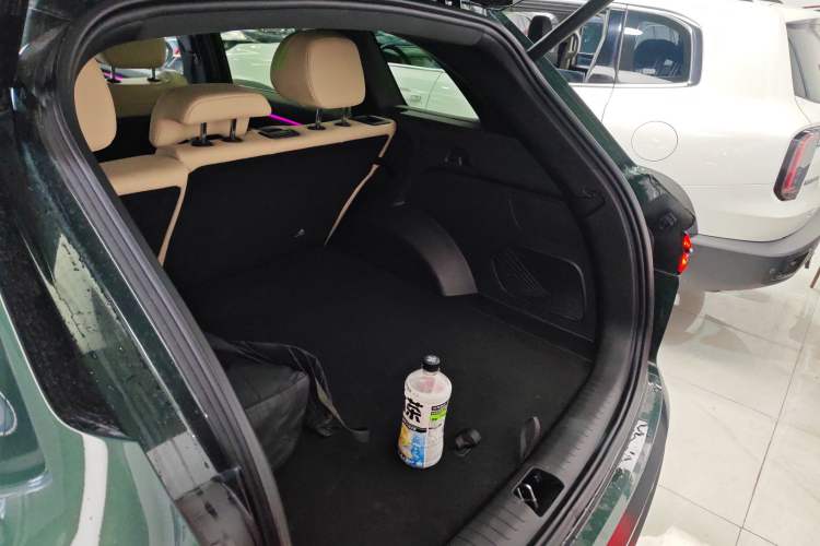 Used Geely Auto Monjaro L 2025 Dongfang Yao 2.0TD Automatic All-Wheel-Drive Wangyue Edition
