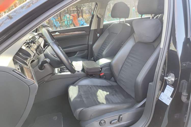 Used Volkswagen Magotan 2018 330TSI DSG Luxury Model
