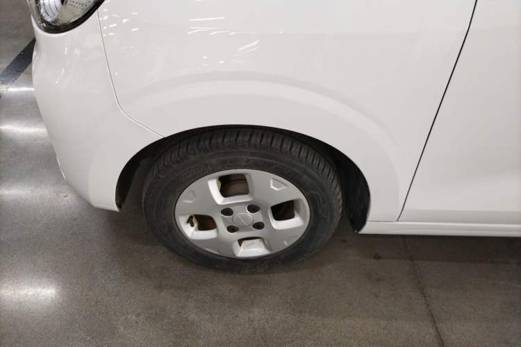 Used Roewe Clever 2021 302 km New Four-Seater Super-Efficient Version
