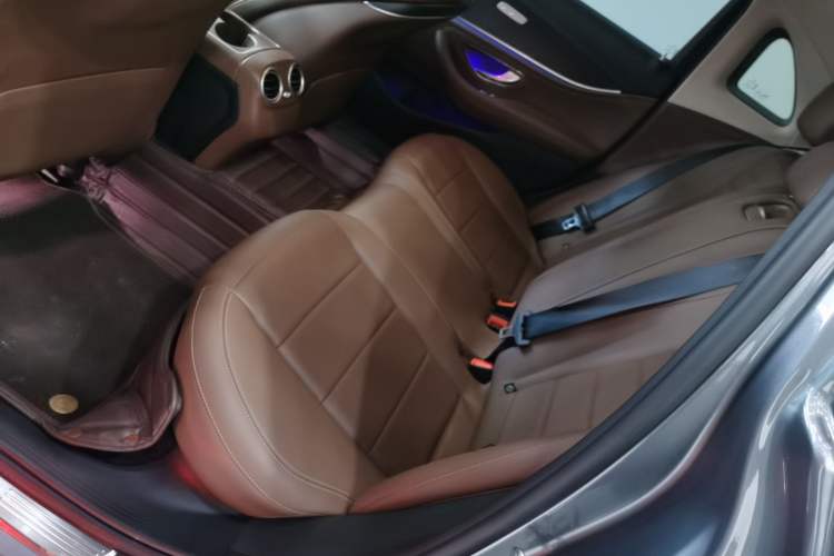 Used Mercedes-Benz E-Class 2019 Restyled E 300 L Sporty and Stylish Edition