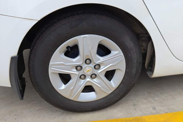 Used Chevrolet Cavalier 2019 320 Automatic Enjoyment with Sunroof