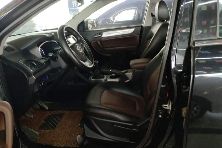 Used  Refine S5 2015 1.5T Manual Comfort Model
