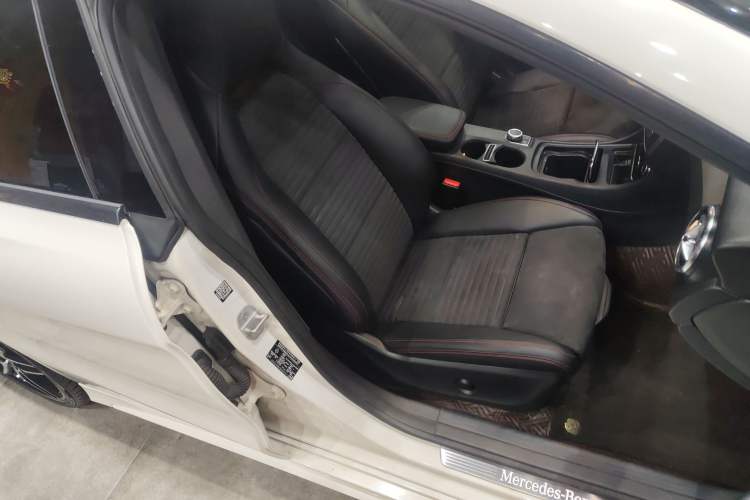 Used Mercedes-Benz CLA 2017 Refreshed CLA 220 4MATIC
