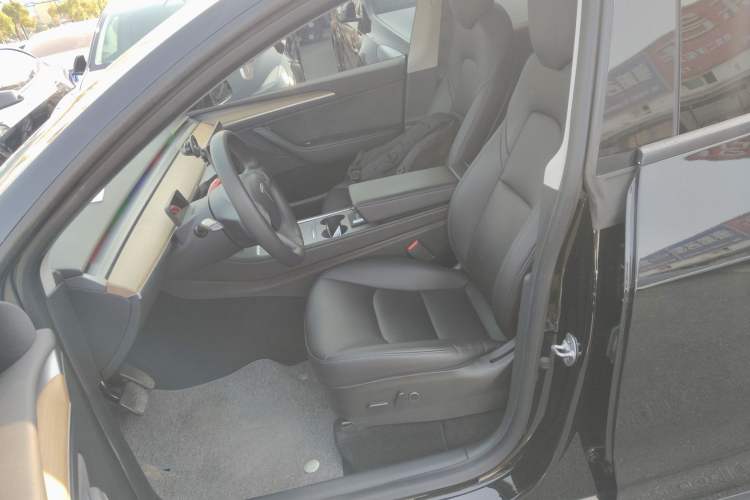 Used Tesla Model Y 2022 Rear-Wheel-Drive Version