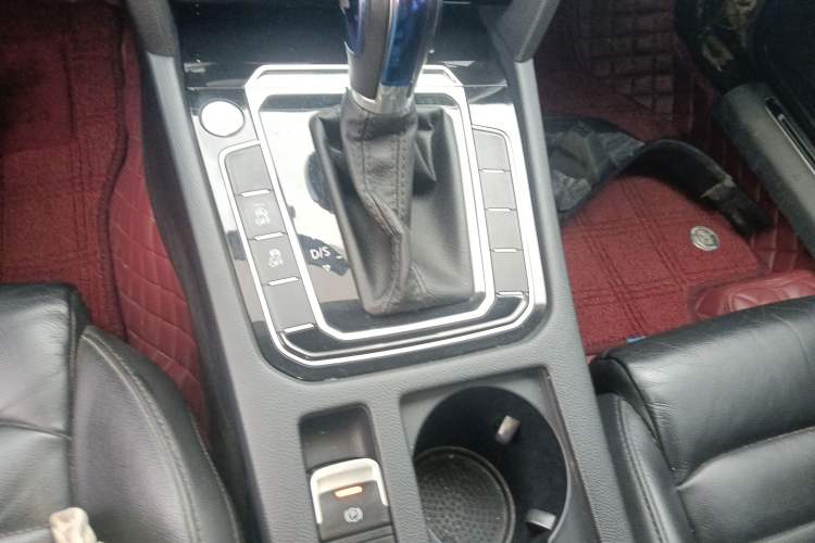 Used Volkswagen Magotan 2018 330TSI DSG Advanced Model
