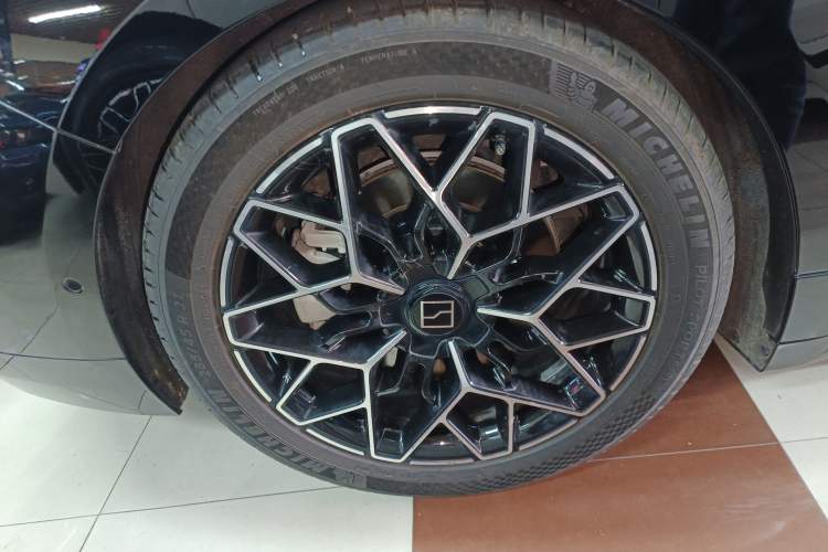 Used Zeekr 001 2024 ME Edition 100 kWh All-Wheel Drive