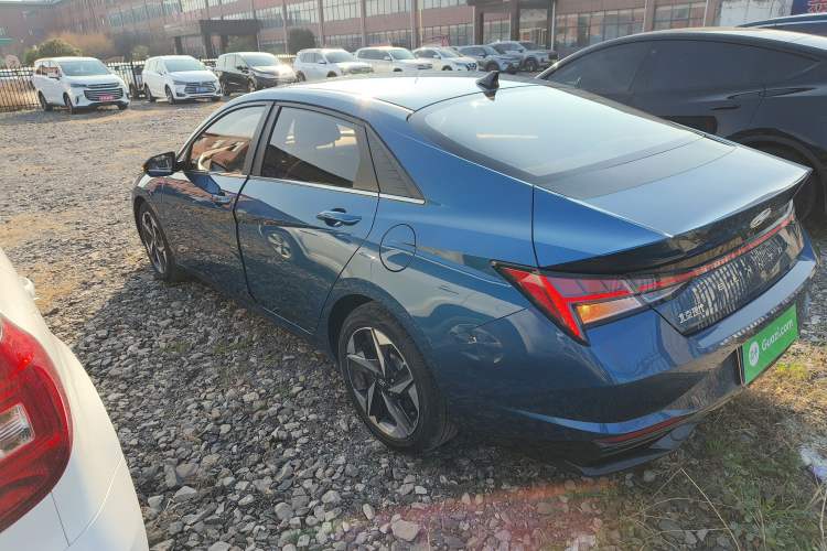 Used Hyundai Elantra 2022 1.5L CVT LUX Prestige Edition