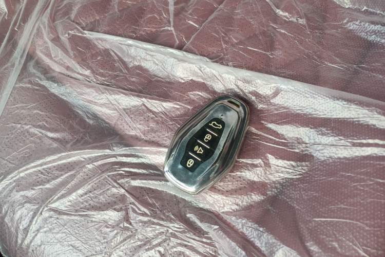 Used JETOUR X70 PLUS 2023 1.5T DCT Brave PLUS 5-Seater
